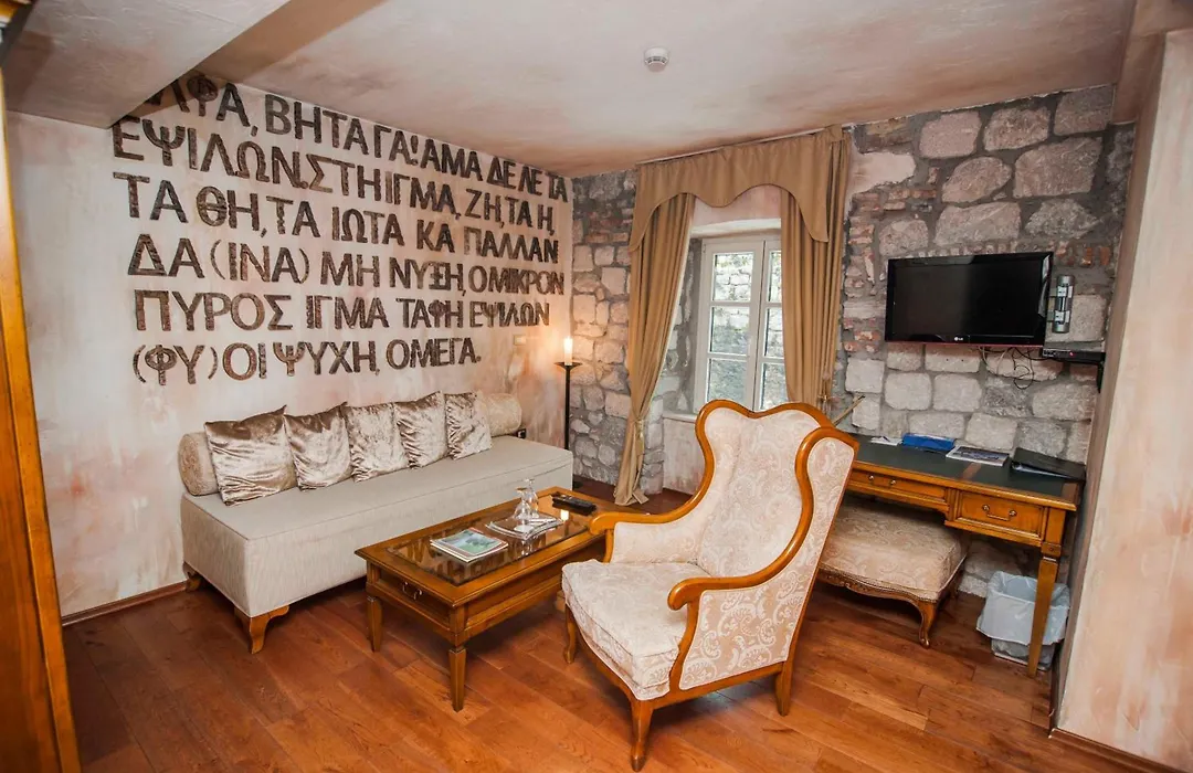 Boutique Hotel Astoria-1
